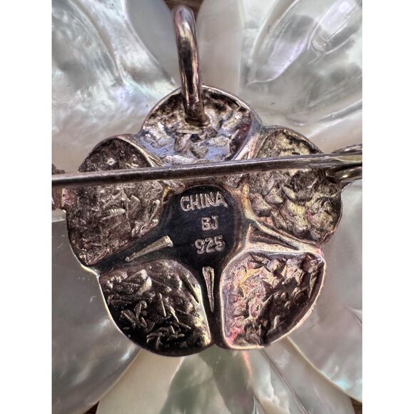 Vintage Mother Of Pearl Sterling Silver Floral Brooch With Pendant Bezel - Picture 4 of 7